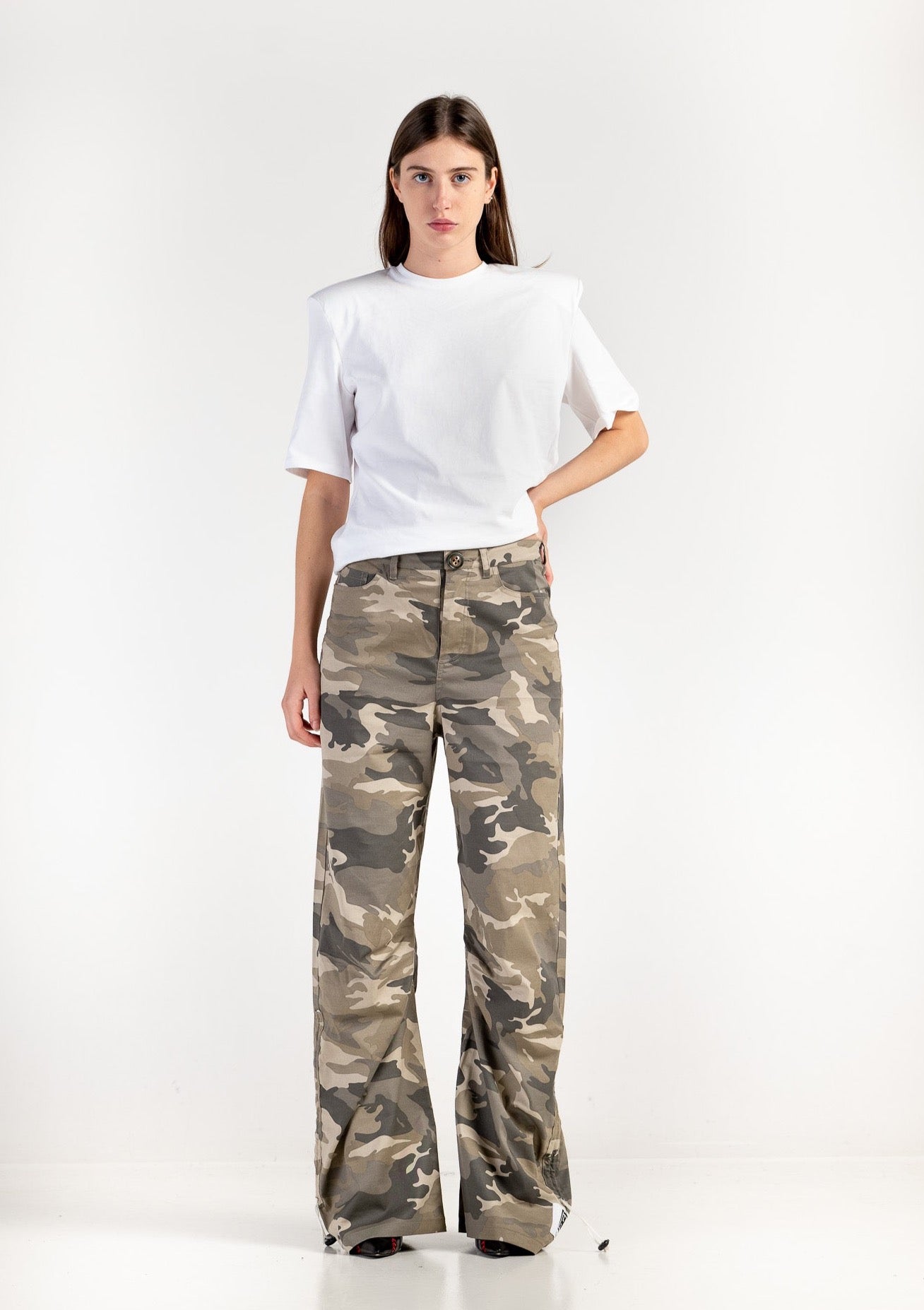 T-shirt "Frida" white