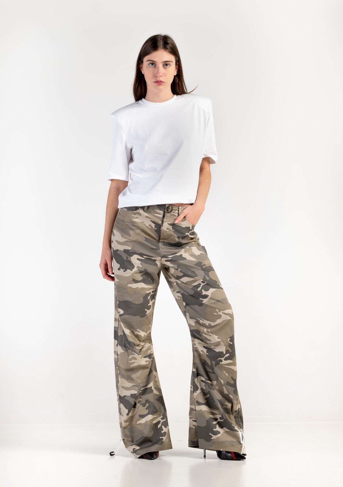 T-shirt "Frida" white